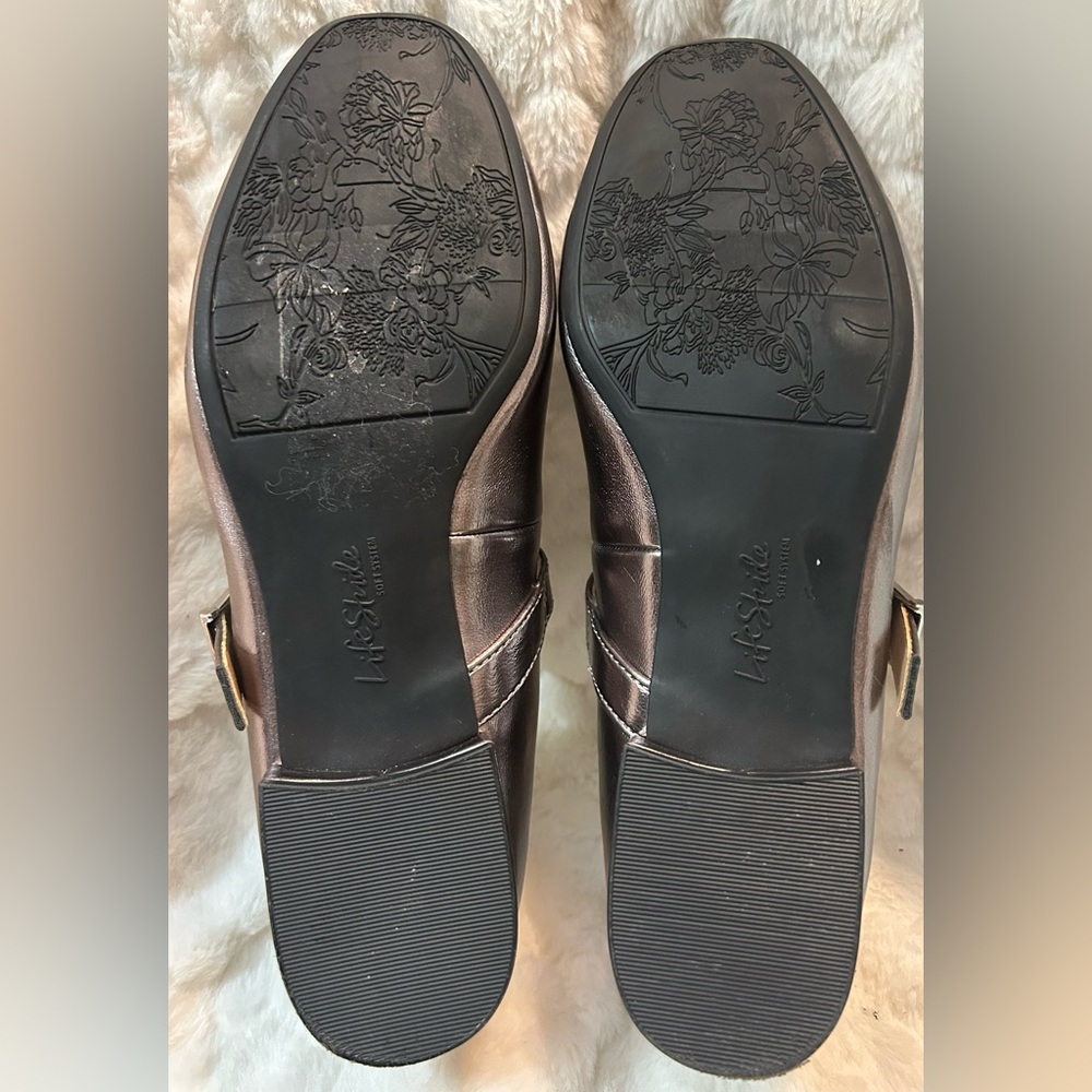 Life Stride Metallic Pewter buckle strap Mary Jane flat women’s size 7M - Picture 12 of 13